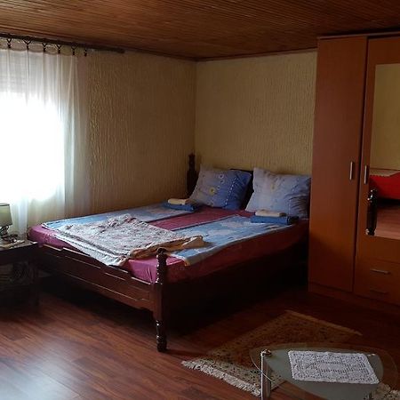 Apartmani Emil Podgorica Eksteriør bilde